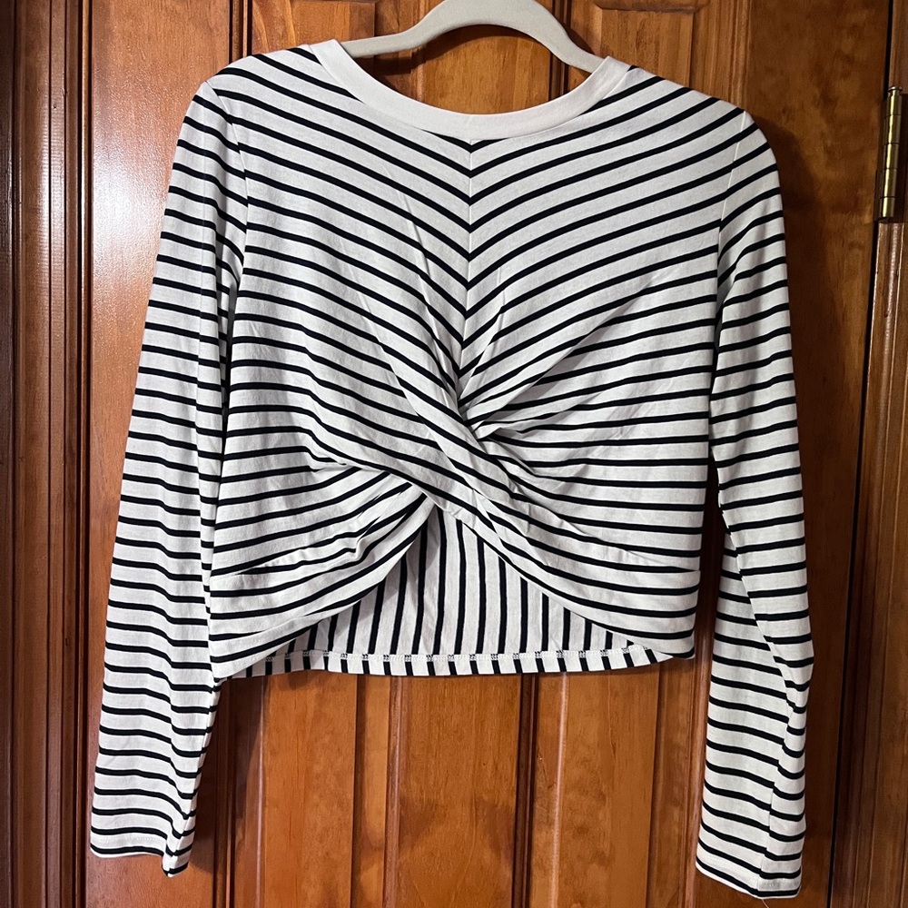 VERO MODA Wrap Front Crop Top